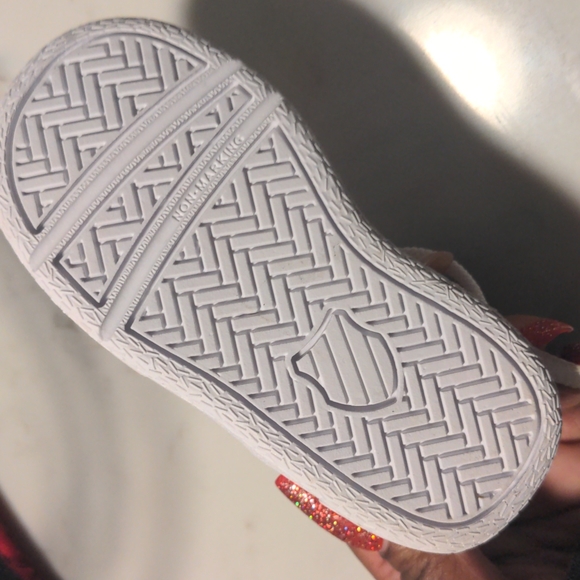 Sz 5 toddler Kswiss - Picture 3 of 4